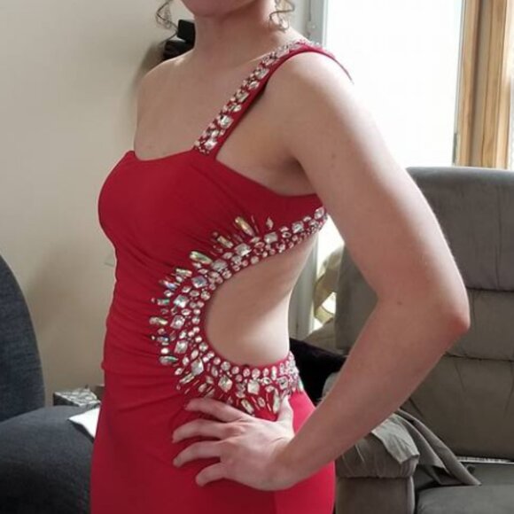 City Studio Red Formal Dress - Picture 5 of 5